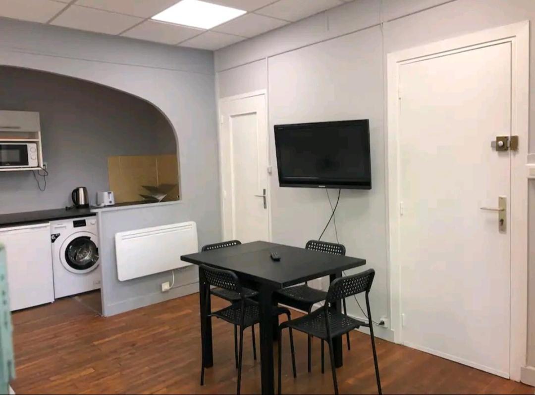 Charmant Studio-Lyon 3Eme Екстер'єр фото